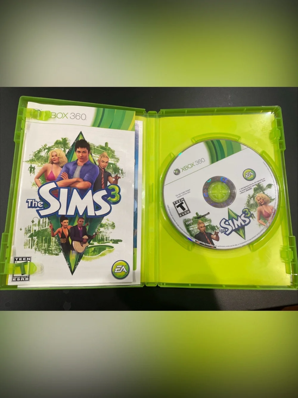 The Sims 3 (Microsoft Xbox 360, 2010) Complete With Manual